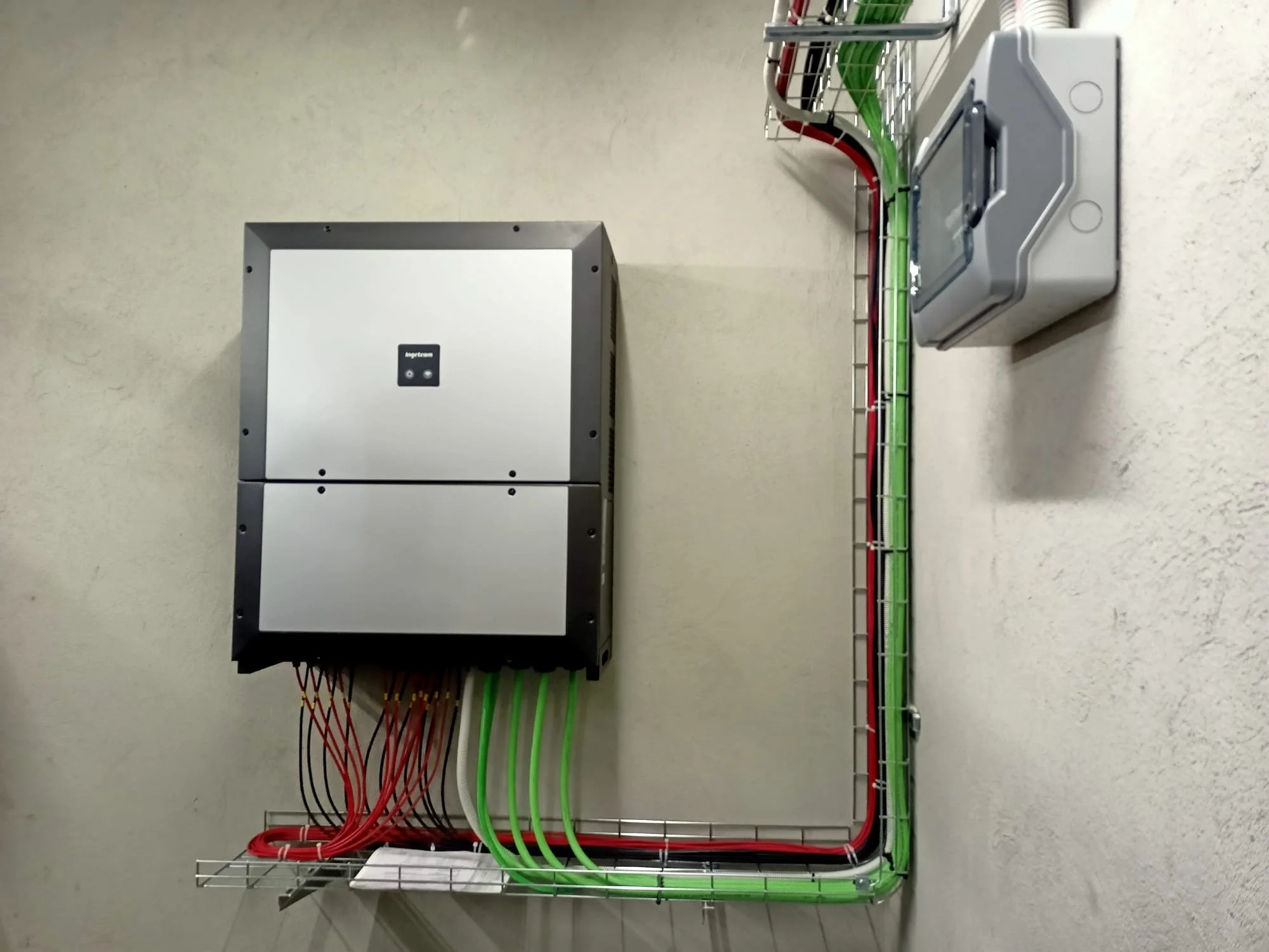618aa2fd-c46a-4ef3-a9c4-edabb60edc5b.jpg